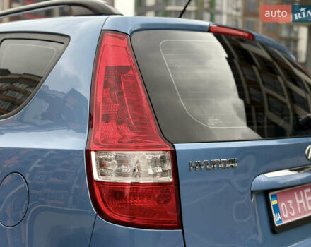 Синий Хендай i30, объемом двигателя 1.6 л и пробегом 180 тыс. км за 8800 $, фото 14 на Automoto.ua