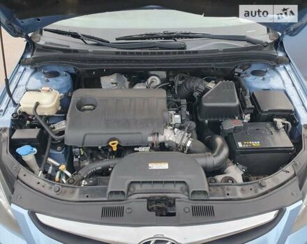 Синий Хендай i30, объемом двигателя 1.6 л и пробегом 309 тыс. км за 5750 $, фото 34 на Automoto.ua