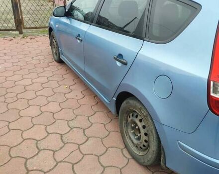 Синий Хендай i30, объемом двигателя 1.58 л и пробегом 274 тыс. км за 6500 $, фото 4 на Automoto.ua