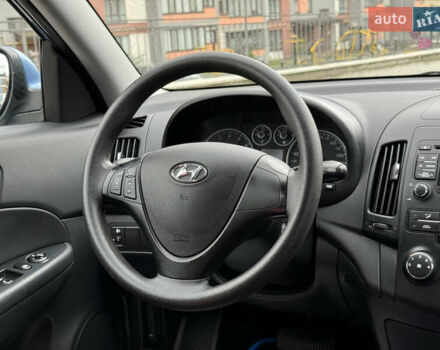 Синий Хендай i30, объемом двигателя 1.6 л и пробегом 180 тыс. км за 8800 $, фото 31 на Automoto.ua