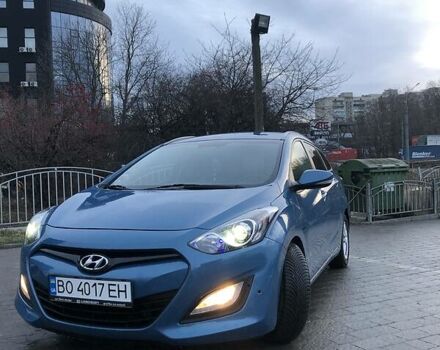 Синий Хендай i30, объемом двигателя 1.6 л и пробегом 194 тыс. км за 8800 $, фото 3 на Automoto.ua