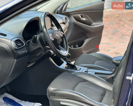 Синий Хендай i30, объемом двигателя 1.4 л и пробегом 205 тыс. км за 10950 $, фото 125 на Automoto.ua