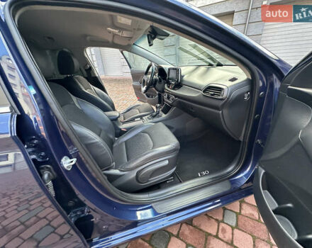Синий Хендай i30, объемом двигателя 1.4 л и пробегом 205 тыс. км за 10950 $, фото 151 на Automoto.ua