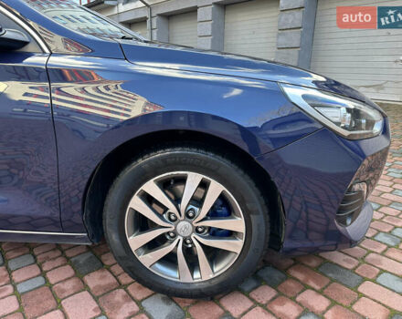 Синий Хендай i30, объемом двигателя 1.4 л и пробегом 205 тыс. км за 10950 $, фото 61 на Automoto.ua
