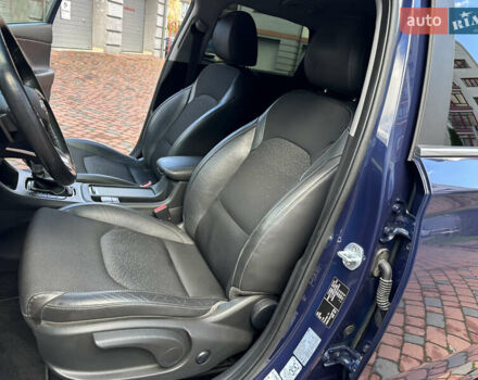 Синий Хендай i30, объемом двигателя 1.4 л и пробегом 205 тыс. км за 10950 $, фото 96 на Automoto.ua