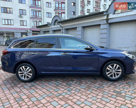 Синий Хендай i30, объемом двигателя 1.4 л и пробегом 205 тыс. км за 10950 $, фото 75 на Automoto.ua