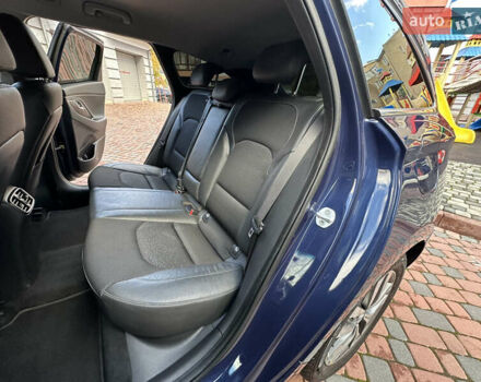 Синий Хендай i30, объемом двигателя 1.4 л и пробегом 205 тыс. км за 10950 $, фото 164 на Automoto.ua