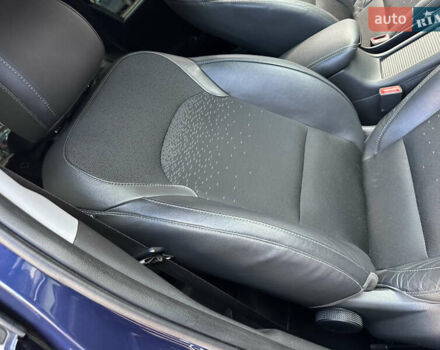 Синий Хендай i30, объемом двигателя 1.4 л и пробегом 205 тыс. км за 10950 $, фото 147 на Automoto.ua