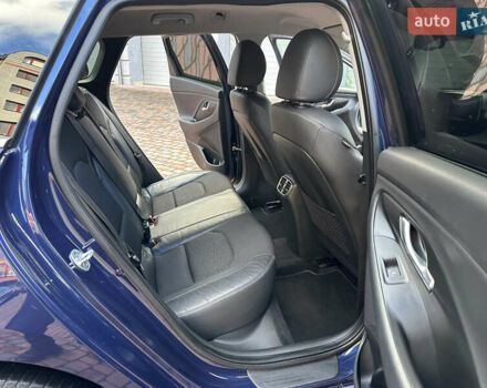Синий Хендай i30, объемом двигателя 1.4 л и пробегом 205 тыс. км за 10950 $, фото 166 на Automoto.ua