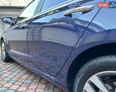 Синий Хендай i30, объемом двигателя 1.4 л и пробегом 205 тыс. км за 10950 $, фото 46 на Automoto.ua