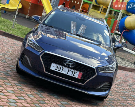 Синий Хендай i30, объемом двигателя 1.4 л и пробегом 205 тыс. км за 10950 $, фото 5 на Automoto.ua