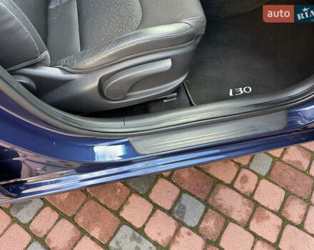 Синий Хендай i30, объемом двигателя 1.4 л и пробегом 205 тыс. км за 10950 $, фото 143 на Automoto.ua
