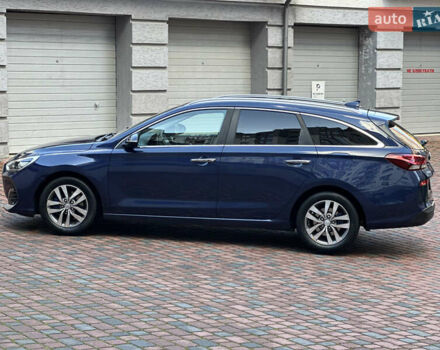 Синий Хендай i30, объемом двигателя 1.4 л и пробегом 205 тыс. км за 10950 $, фото 11 на Automoto.ua