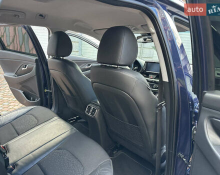 Синий Хендай i30, объемом двигателя 1.4 л и пробегом 205 тыс. км за 10950 $, фото 168 на Automoto.ua