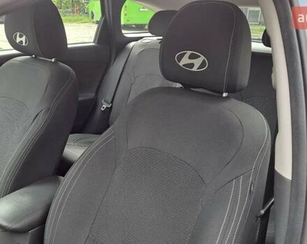 Синий Хендай i30, объемом двигателя 1.5 л и пробегом 58 тыс. км за 14500 $, фото 5 на Automoto.ua