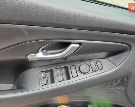 Синий Хендай i30, объемом двигателя 1.5 л и пробегом 58 тыс. км за 14500 $, фото 11 на Automoto.ua