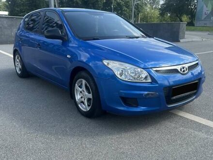 Синий Хендай i30, объемом двигателя 1.4 л и пробегом 212 тыс. км за 5700 $, фото 1 на Automoto.ua
