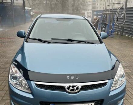 Синий Хендай i30, объемом двигателя 1.4 л и пробегом 194 тыс. км за 5500 $, фото 1 на Automoto.ua