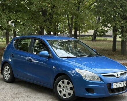 Синий Хендай i30, объемом двигателя 1.4 л и пробегом 223 тыс. км за 2500 $, фото 1 на Automoto.ua