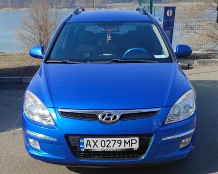 Синий Хендай i30, объемом двигателя 1.6 л и пробегом 252 тыс. км за 6200 $, фото 1 на Automoto.ua
