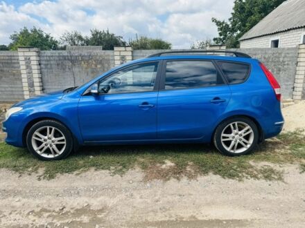 Синій Хендай i30, об'ємом двигуна 2 л та пробігом 280 тис. км за 2300 $, фото 1 на Automoto.ua