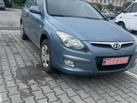 Хендай i30 2009 в Корце на Automoto.ua Синий Хендай i30, объемом двигателя 1.4 л и пробегом 180 тыс. км за 7000 $, фото 1 на Automoto.ua