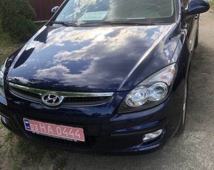 Синий Хендай i30, объемом двигателя 1.6 л и пробегом 214 тыс. км за 8000 $, фото 1 на Automoto.ua