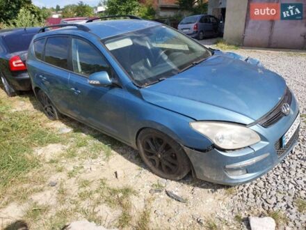 Синий Хендай i30, объемом двигателя 1.98 л и пробегом 280 тыс. км за 2350 $, фото 1 на Automoto.ua