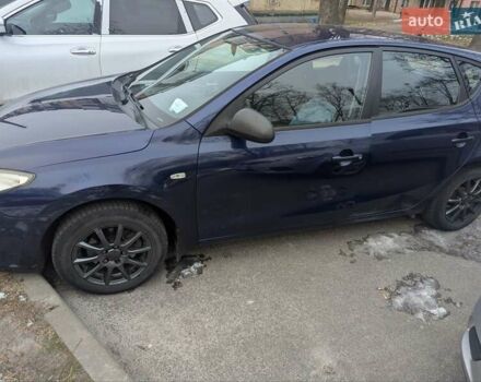 Синий Хендай i30, объемом двигателя 1.4 л и пробегом 220 тыс. км за 6800 $, фото 1 на Automoto.ua