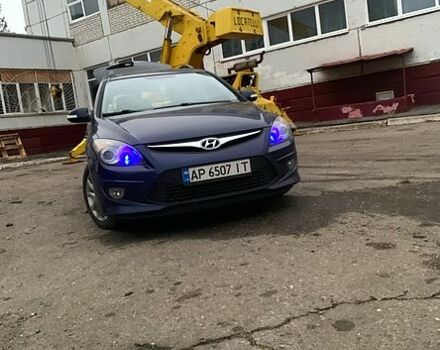 Синий Хендай i30, объемом двигателя 1.4 л и пробегом 176 тыс. км за 5600 $, фото 1 на Automoto.ua