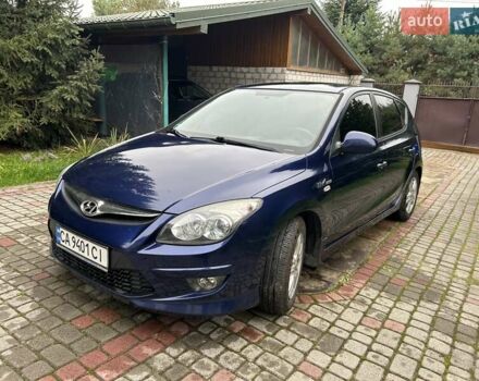 Синий Хендай i30, объемом двигателя 1.4 л и пробегом 155 тыс. км за 6700 $, фото 1 на Automoto.ua