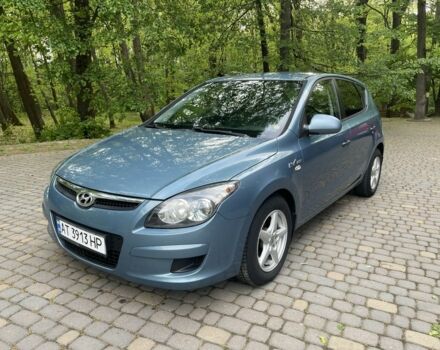 Синий Хендай i30, объемом двигателя 1.4 л и пробегом 219 тыс. км за 5300 $, фото 1 на Automoto.ua