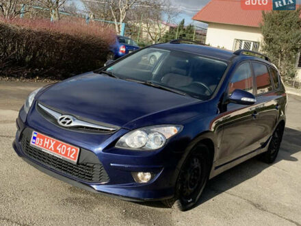 Синий Хендай i30, объемом двигателя 1.6 л и пробегом 116 тыс. км за 7500 $, фото 1 на Automoto.ua