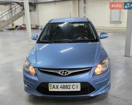 Синий Хендай i30, объемом двигателя 1.4 л и пробегом 147 тыс. км за 6500 $, фото 1 на Automoto.ua