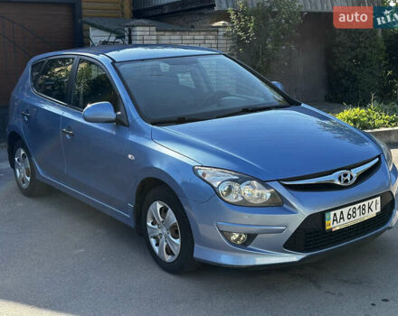 Синий Хендай i30, объемом двигателя 1.6 л и пробегом 152 тыс. км за 8200 $, фото 1 на Automoto.ua