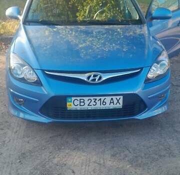 Синий Хендай i30, объемом двигателя 1.4 л и пробегом 35 тыс. км за 8000 $, фото 1 на Automoto.ua
