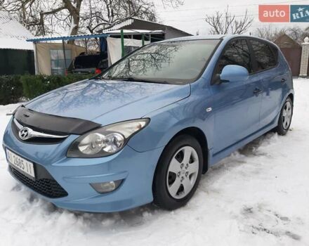 Синий Хендай i30, объемом двигателя 1.58 л и пробегом 179 тыс. км за 6950 $, фото 1 на Automoto.ua