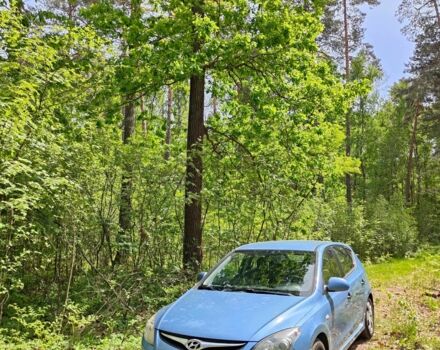 Синий Хендай i30, объемом двигателя 1.6 л и пробегом 272 тыс. км за 6000 $, фото 1 на Automoto.ua