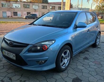 Синий Хендай i30, объемом двигателя 1.4 л и пробегом 145 тыс. км за 6300 $, фото 1 на Automoto.ua