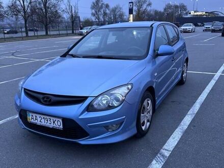 Синий Хендай i30, объемом двигателя 1.59 л и пробегом 174 тыс. км за 8500 $, фото 1 на Automoto.ua