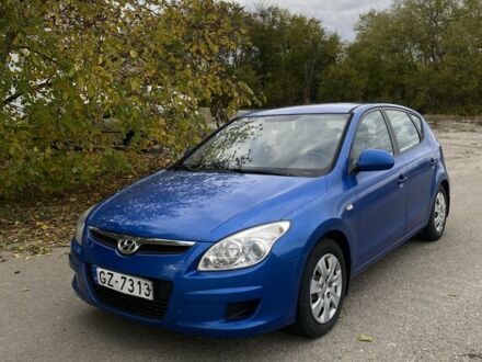 Синий Хендай i30, объемом двигателя 1.4 л и пробегом 170 тыс. км за 2450 $, фото 1 на Automoto.ua