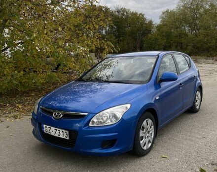 Синий Хендай i30, объемом двигателя 1.4 л и пробегом 170 тыс. км за 2450 $, фото 1 на Automoto.ua