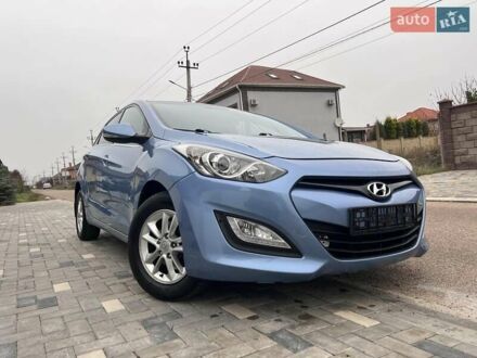 Синий Хендай i30, объемом двигателя 1.6 л и пробегом 170 тыс. км за 9700 $, фото 1 на Automoto.ua