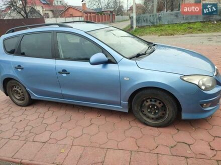 Синий Хендай i30, объемом двигателя 1.58 л и пробегом 274 тыс. км за 6500 $, фото 1 на Automoto.ua