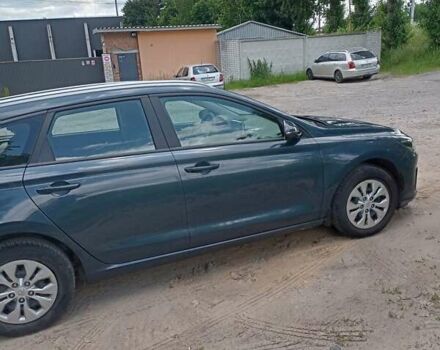 Зеленый Хендай i30, объемом двигателя 1.5 л и пробегом 70 тыс. км за 16000 $, фото 7 на Automoto.ua