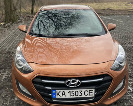 Оранжевый Хендай i30, объемом двигателя 1.4 л и пробегом 86 тыс. км за 10000 $, фото 1 на Automoto.ua