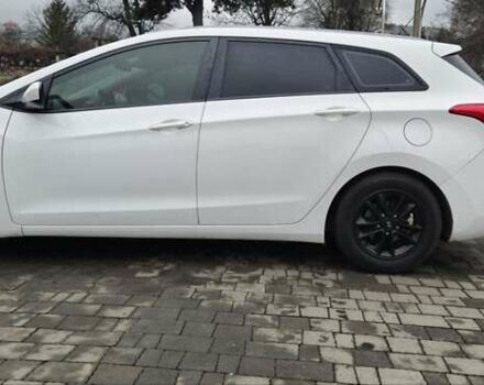 Белый Хендай i30 Wagon, объемом двигателя 1.6 л и пробегом 166 тыс. км за 8190 $, фото 5 на Automoto.ua