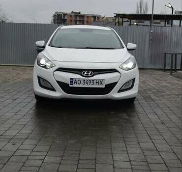 Белый Хендай i30 Wagon, объемом двигателя 1.6 л и пробегом 166 тыс. км за 8190 $, фото 2 на Automoto.ua