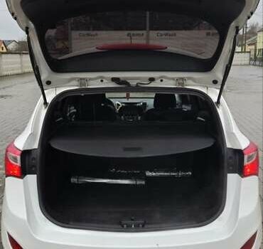 Белый Хендай i30 Wagon, объемом двигателя 1.6 л и пробегом 166 тыс. км за 8190 $, фото 6 на Automoto.ua
