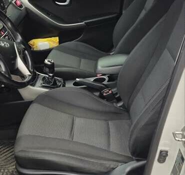 Белый Хендай i30 Wagon, объемом двигателя 1.6 л и пробегом 166 тыс. км за 8190 $, фото 12 на Automoto.ua